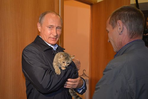 Путин в селе Краснояполье в Хакасии. Фото с сайта Президента России